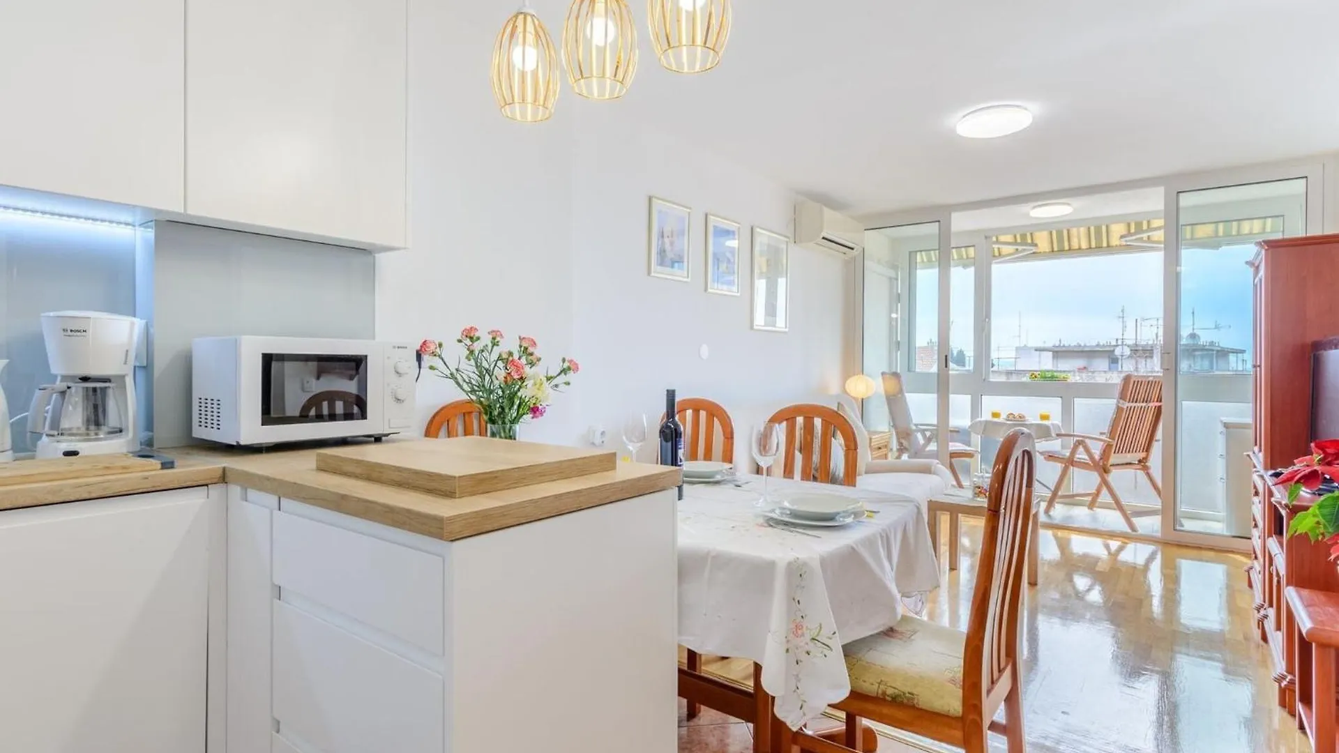 Apartment City Walk St - Comfort One Bedroom Apartment With Balcony And City View A2 Split Croatia